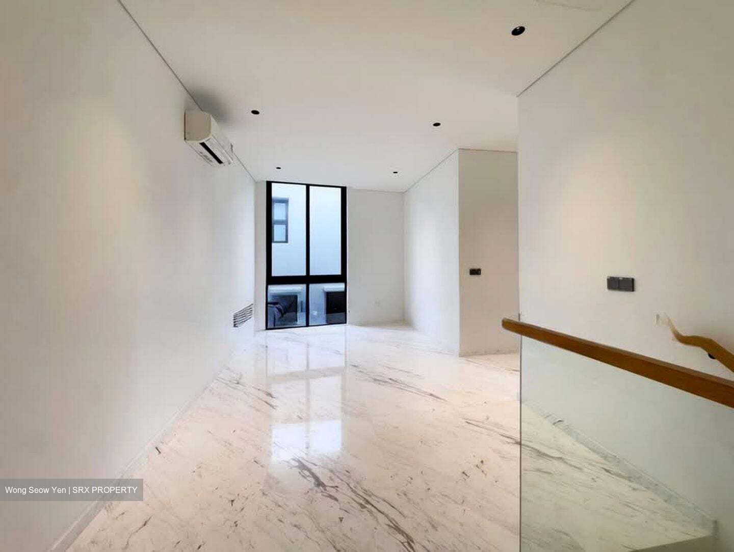 Elizabeth Drive (D23), Terrace #555855541